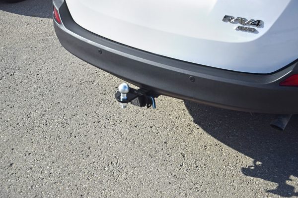 Фаркоп Toyota RAV4 с 2013-2018 - съемный квадрат — изображение 4