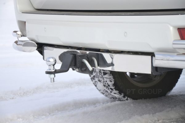 Фаркоп Toyota с нерж накладкой LAND CRUISER PRADO 150 с 2009 - съемный квадрат — изображение 2