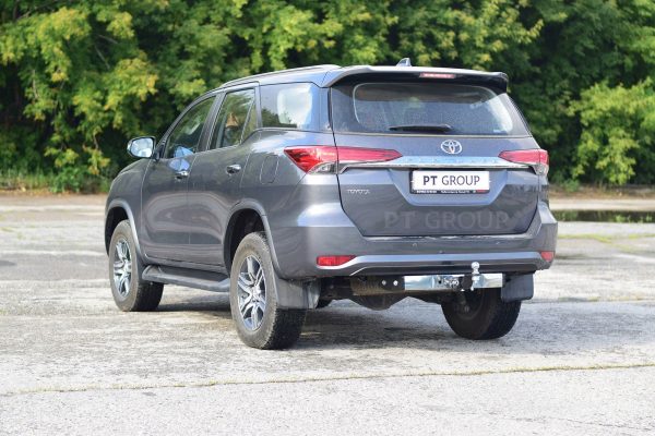 Фаркоп Toyota Fortuner с 2016 - съемный квадрат — изображение 6