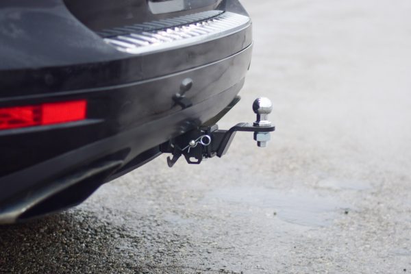 Фаркоп Volkswagen TOUAREG с 2002-2018 - съемный квадрат — изображение 3