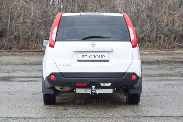 Фаркоп с накладкой из нерж. NISSAN X-Trail 2007-2013 - съемный квадрат — изображение 4